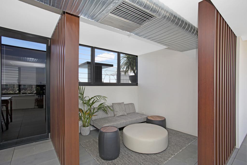 ☆ Heart Of St Kilda ☆ Infinity Pool+Parking+Wifi Apartment Melbourne Luaran gambar