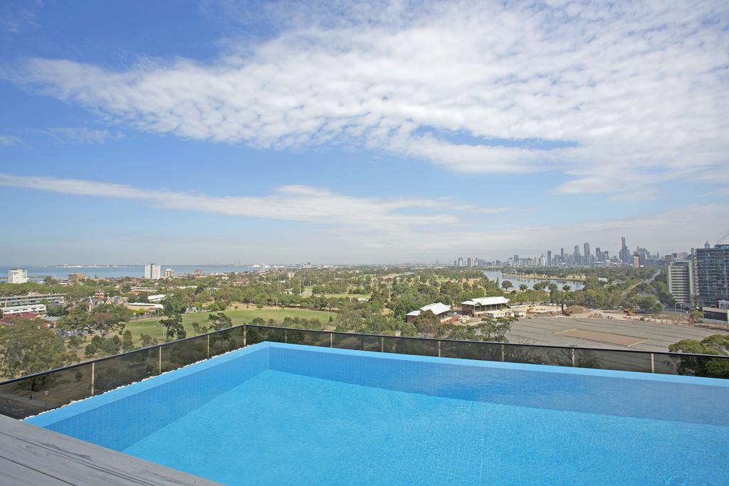 ☆ Heart Of St Kilda ☆ Infinity Pool+Parking+Wifi Apartment Melbourne Luaran gambar